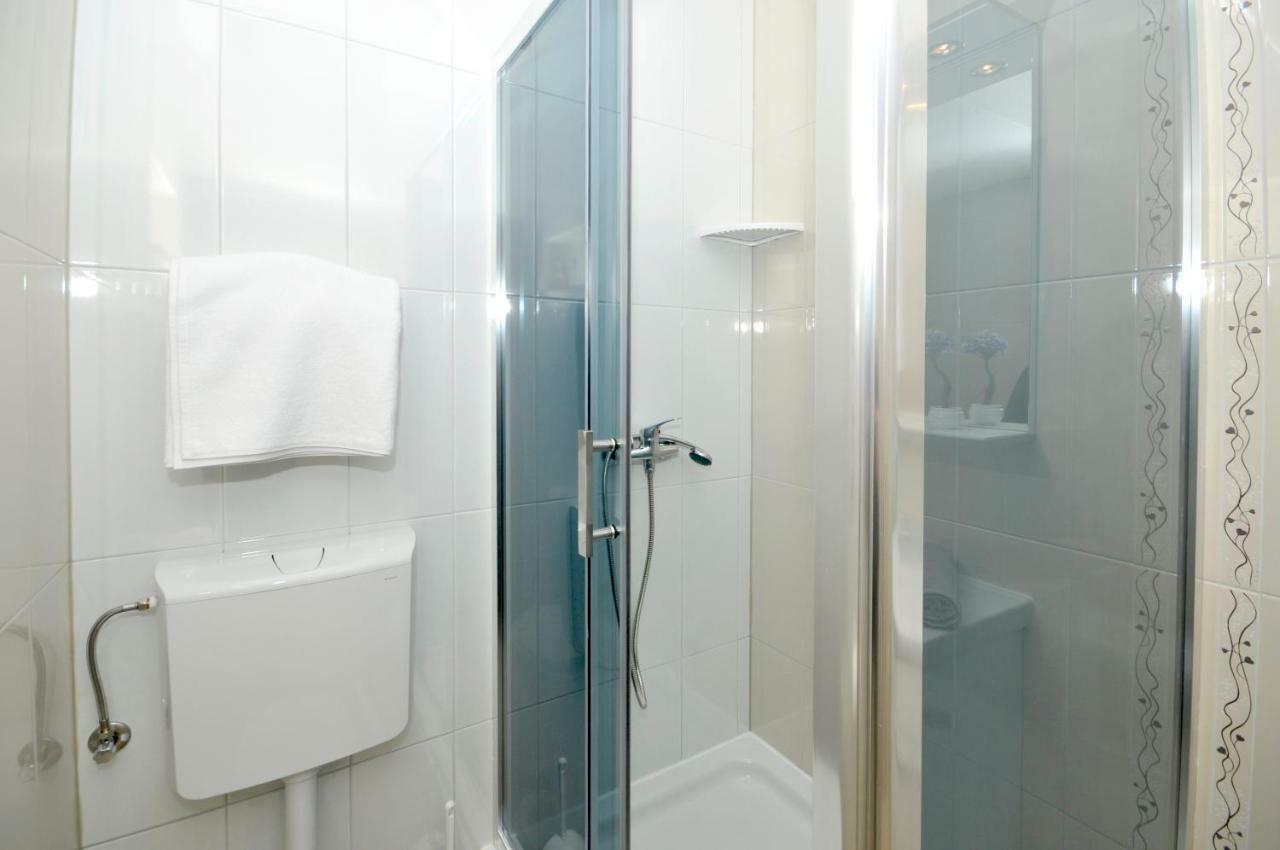 Apartment Mira Трогір Екстер'єр фото